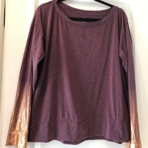 Gap Fit Breathe Athleisure Longsleeve Top